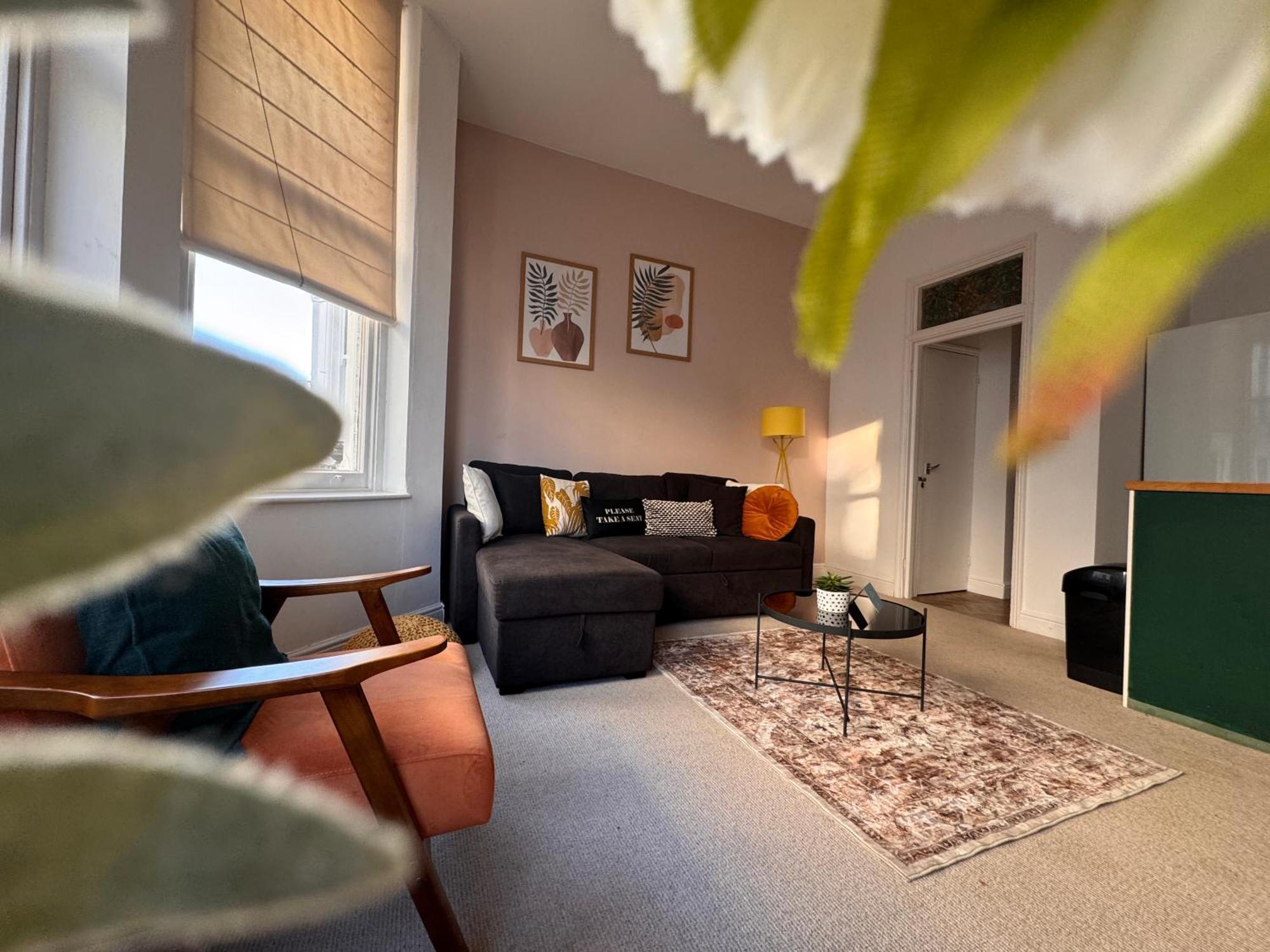 Quaint Apartment In Central Brighton - Sleeps 2 To 6 ภายนอก รูปภาพ